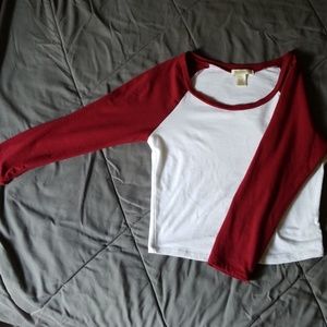 3 qrt sleeve burgundy crop